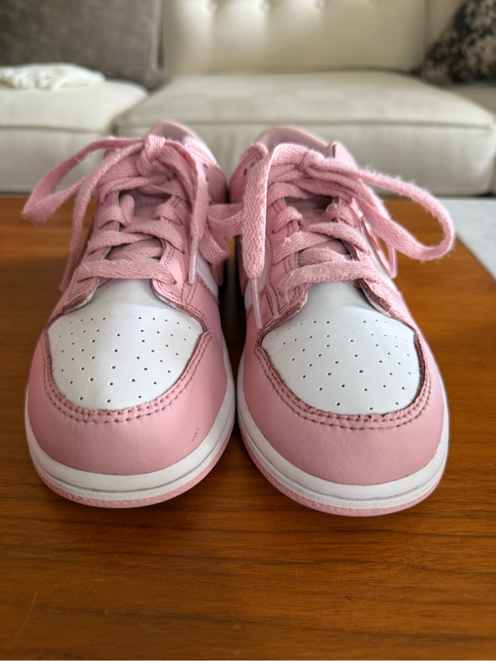 Girls Nike Low Dunk Pink and White | size 3 - Picture 3 of 7